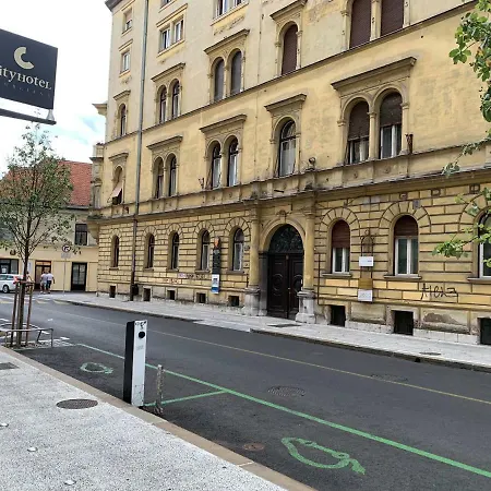 Dalmatinka Duplex Apt Apartmán Lublaň